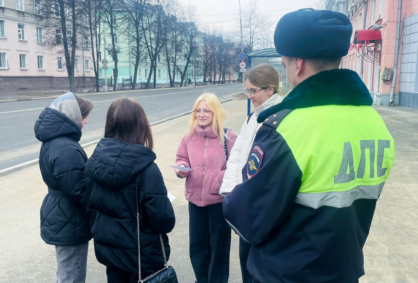 Северская Госавтоинспекция и общественники проводят на дорогах города  профилактические рейды «Пешеход – на переход» | 15.04.2024 | Северск -  БезФормата